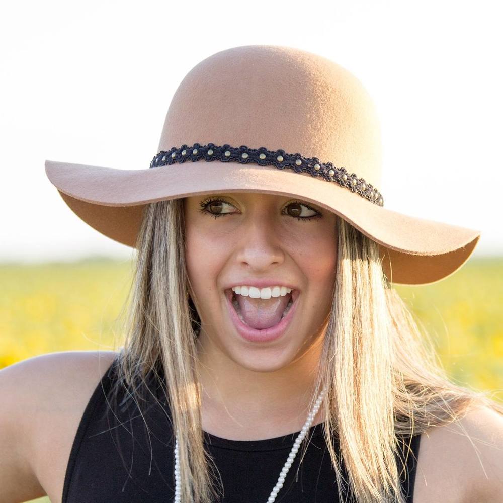 Meet your Posher, Sidnee